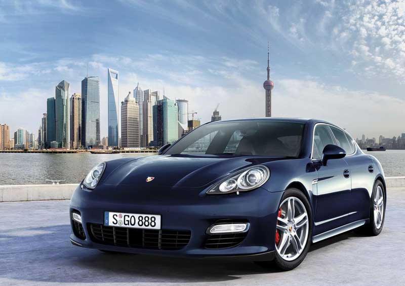 PORSCHE PANAMERA